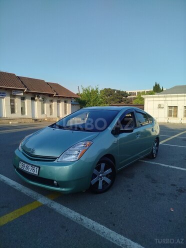 Toyota Prius-2