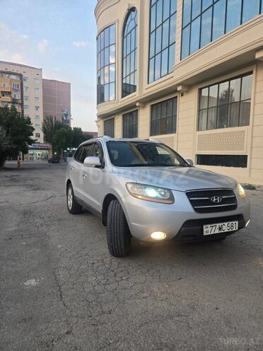 Hyundai Santa Fe-1