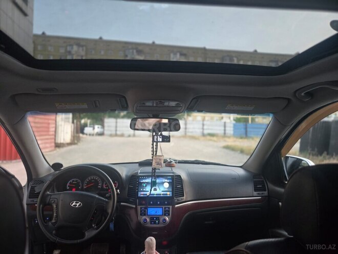 Hyundai Santa Fe-14