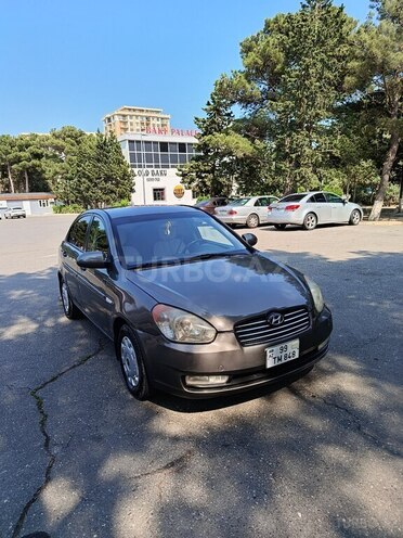 Hyundai Accent-3