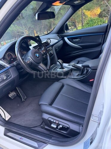 BMW 320d-6