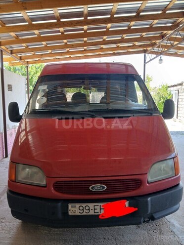 Ford Transit-1