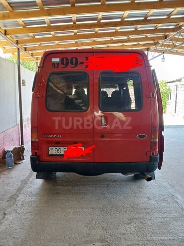 Ford Transit-2