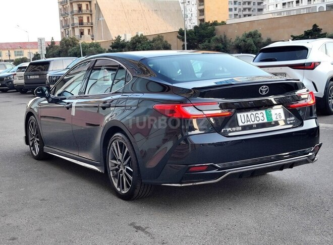 Toyota Camry-5