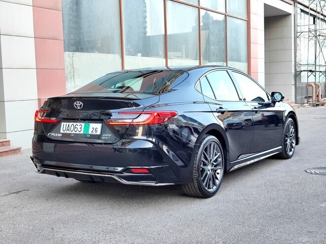Toyota Camry-6