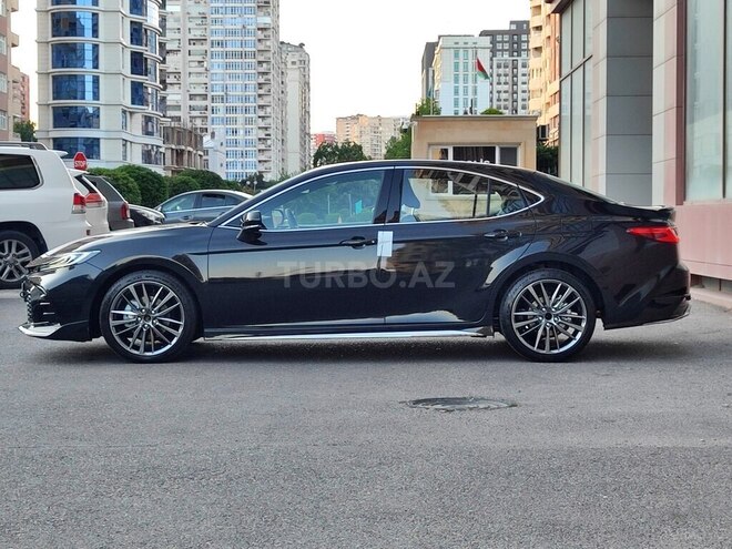 Toyota Camry-9
