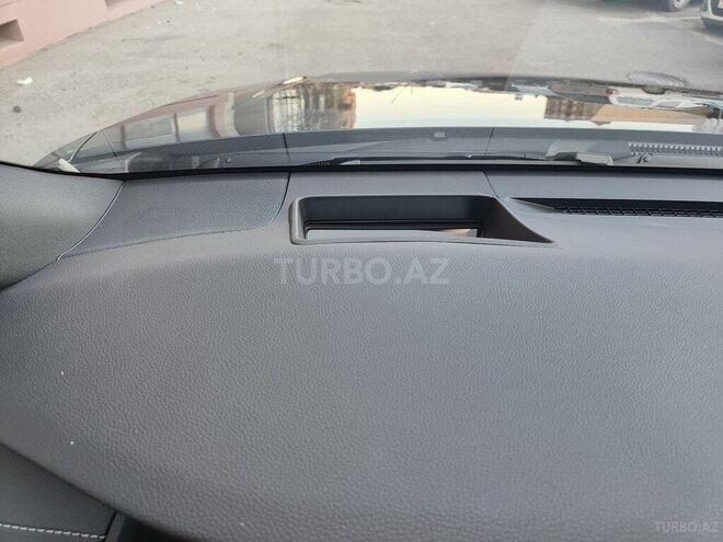 Toyota Camry-11