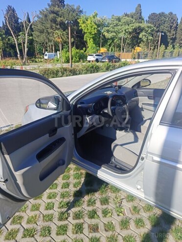 Hyundai Accent-9