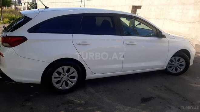 Hyundai i30-8