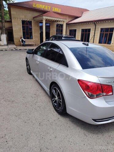 Chevrolet Cruze-4