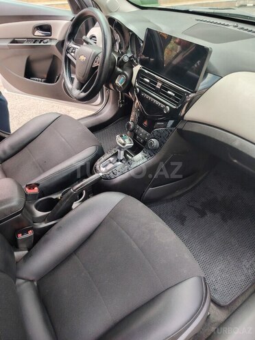 Chevrolet Cruze-6