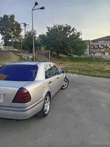 Mercedes C 200-4