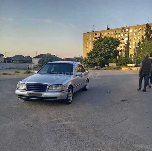 Mercedes C 200-2