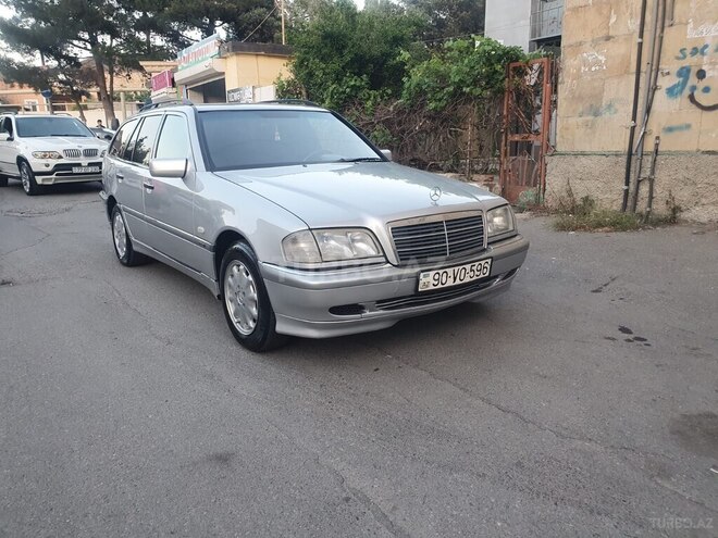 Mercedes C 200-4