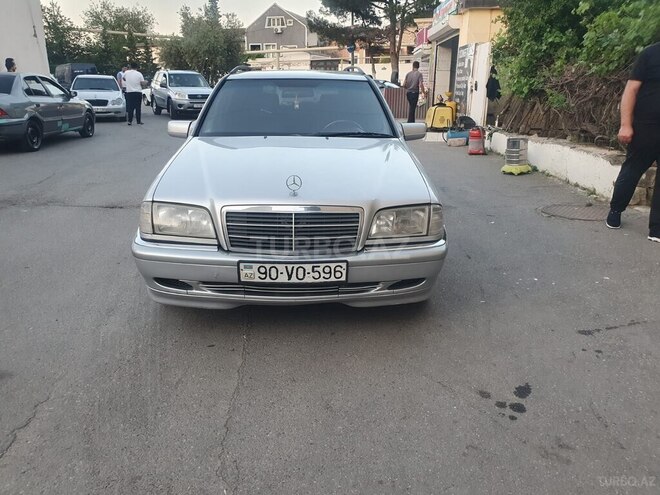 Mercedes C 200-1