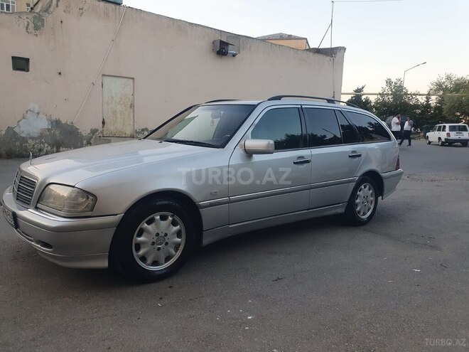 Mercedes C 200-8