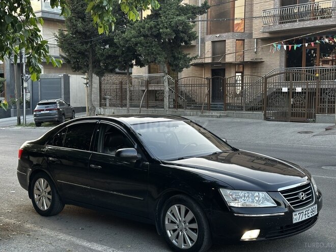 Hyundai Sonata-1