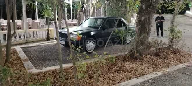 Mercedes 190-7