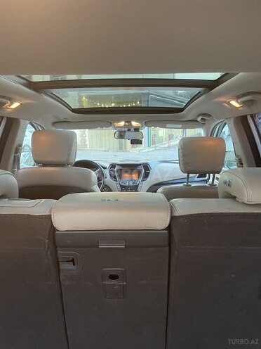 Hyundai Santa Fe-10