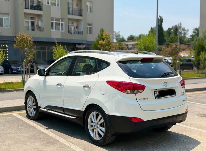 Hyundai ix35-4