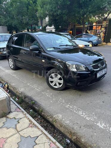 Kia Rio-2
