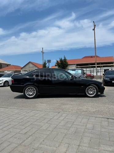 BMW 318-6