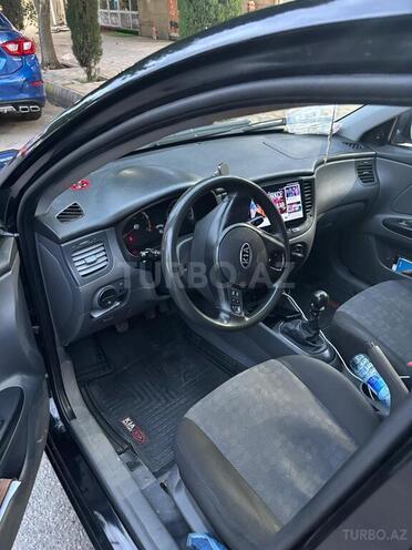 Kia Rio-6