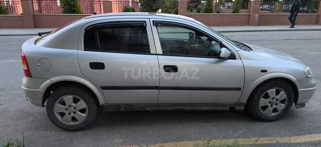 Opel Astra-2