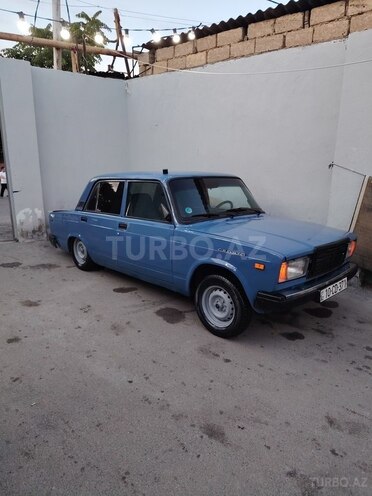 LADA (VAZ) 2107-2