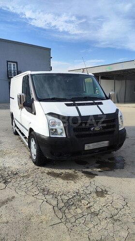 Ford Transit-4