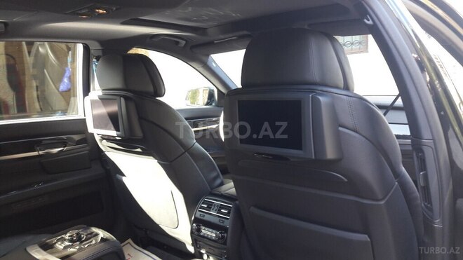 BMW 750-4