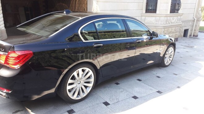 BMW 750-8