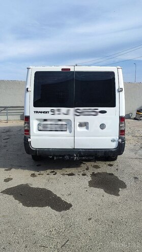 Ford Transit-2