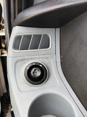 Ford Transit-10