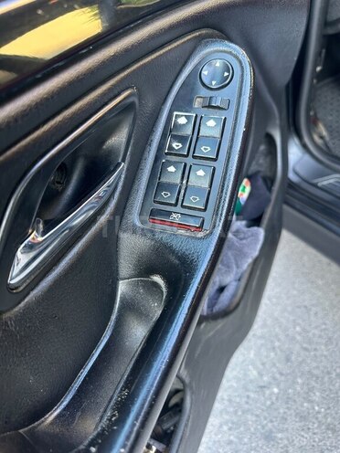 BMW 528-12