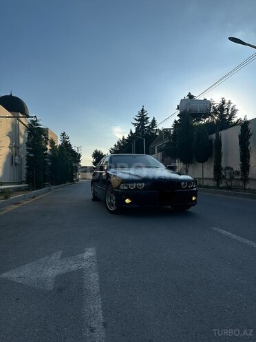 BMW 528-10