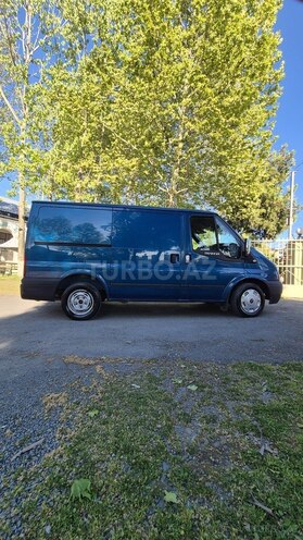Ford Transit-3