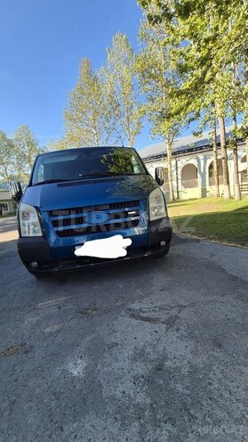 Ford Transit-1