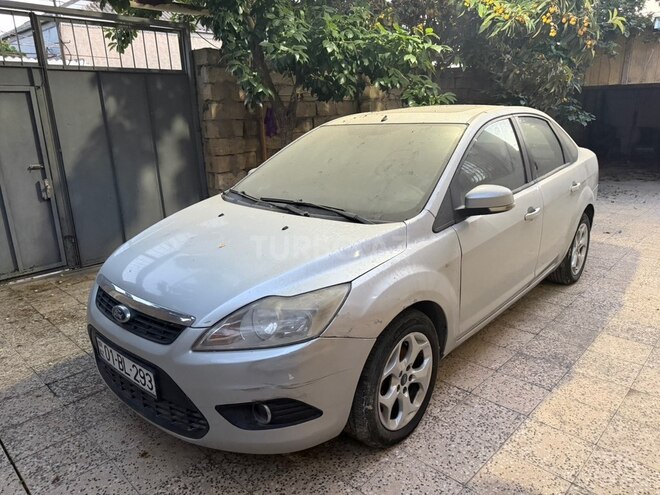Ford Focus-1