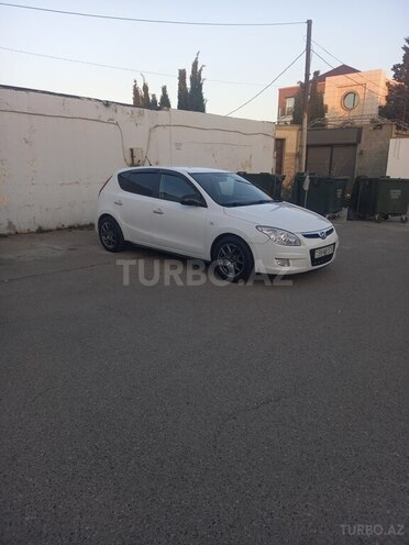 Hyundai i30-2