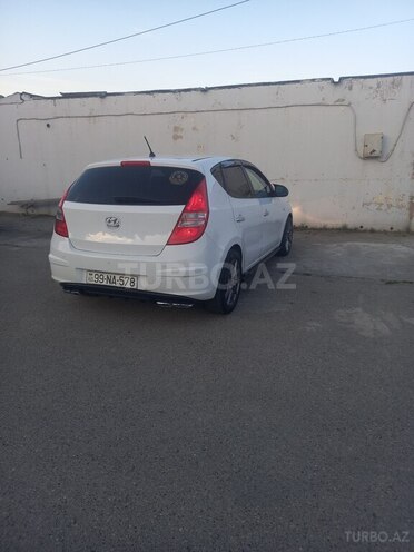 Hyundai i30-8