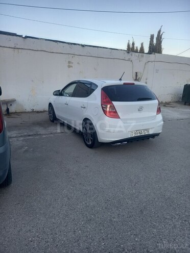 Hyundai i30-10