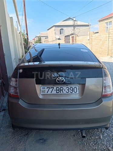 Toyota Prius-11