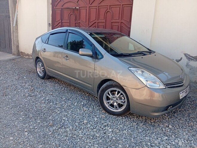 Toyota Prius-13