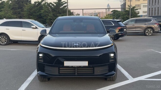 Li Auto L6-1