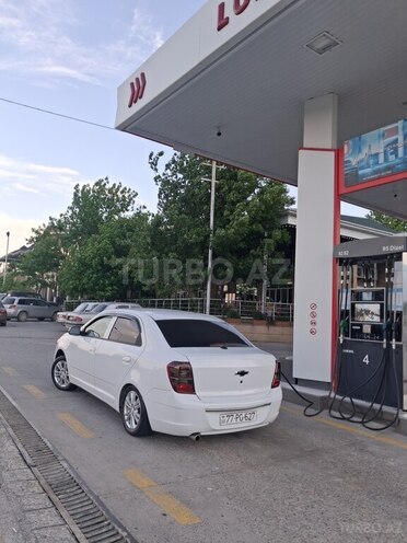 Chevrolet Cobalt-11
