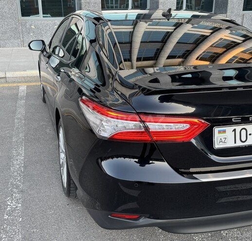 Toyota Camry-16