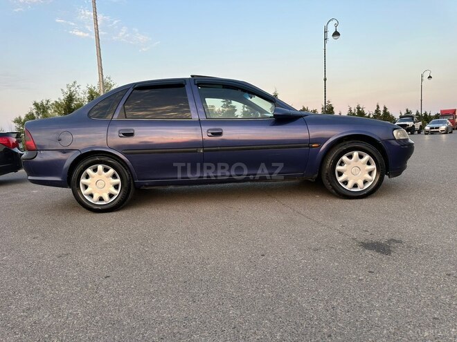 Opel Vectra-10