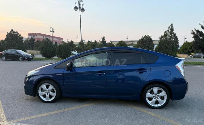 Toyota Prius-3