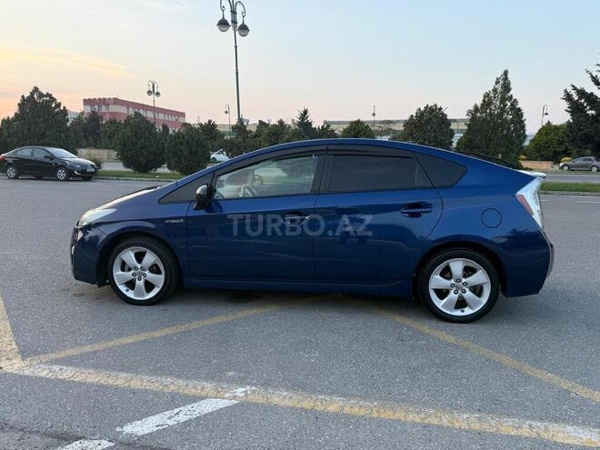 Toyota Prius-10
